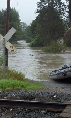 EPRIP_Flooding_WaterRescueTeam.jpg